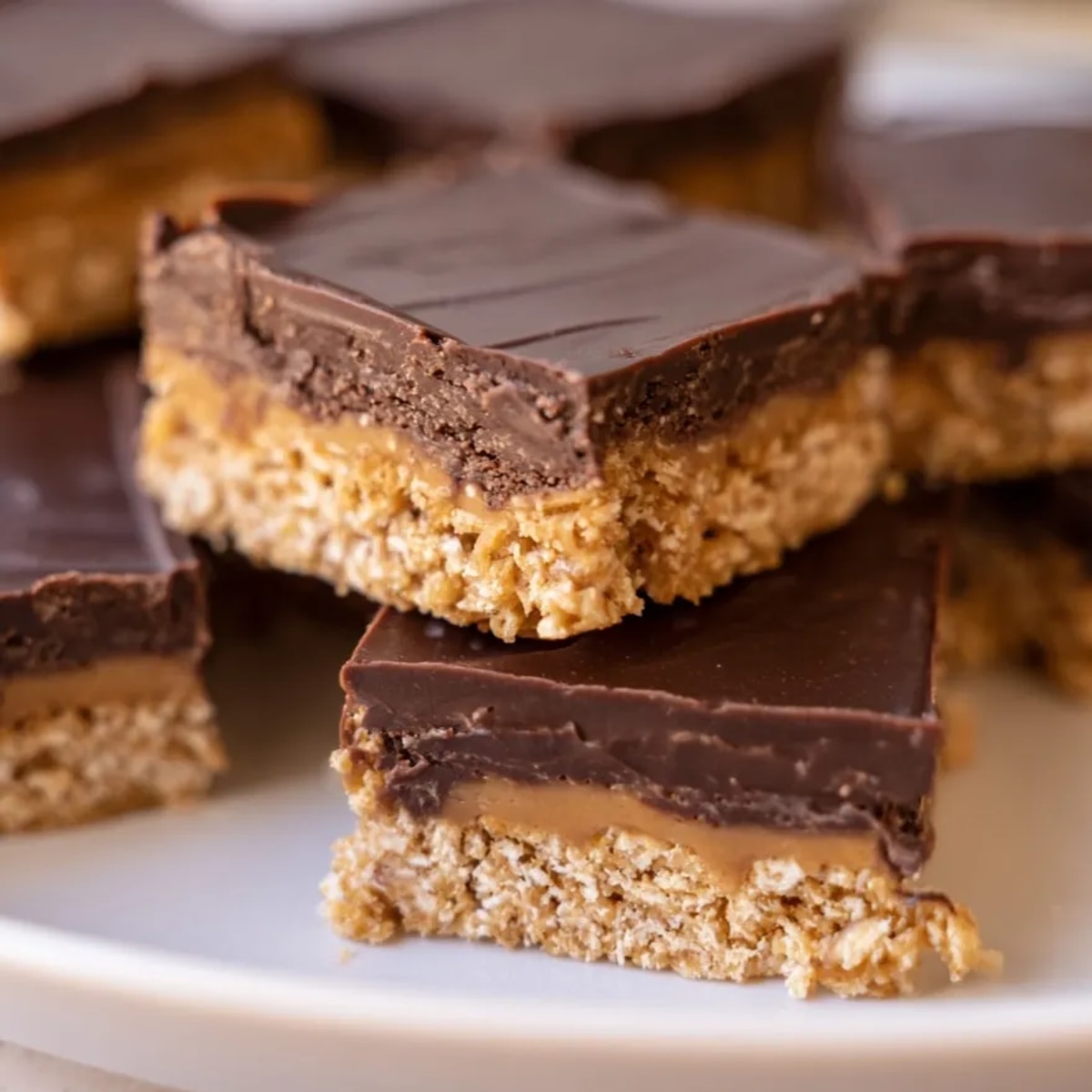 Creamy No-Bake Peanut Butter Bars recipe: a delightful dessert with rich peanut butter flavor.